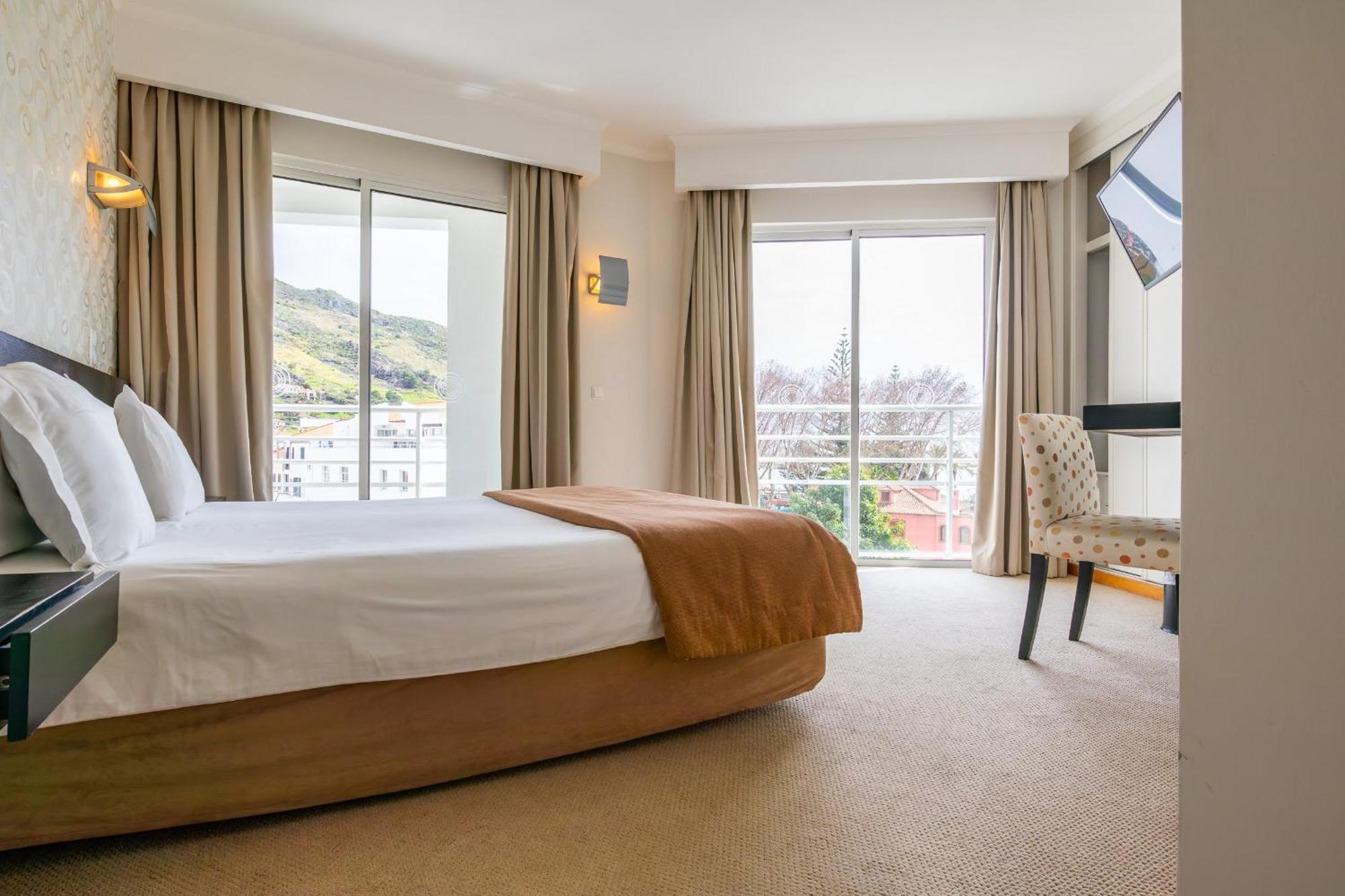 White Waters Hotel Машику Екстериор снимка