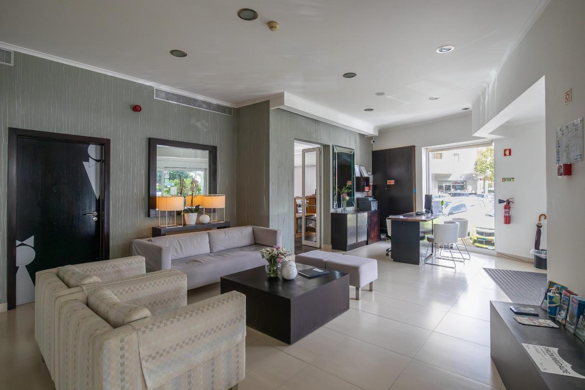 White Waters Hotel Машику Екстериор снимка